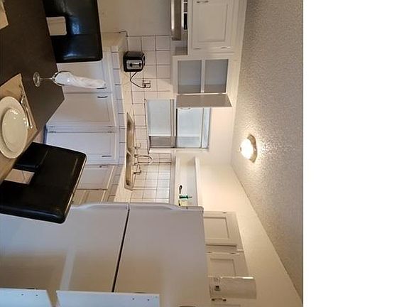 2nd image of 3492 Montego Dr