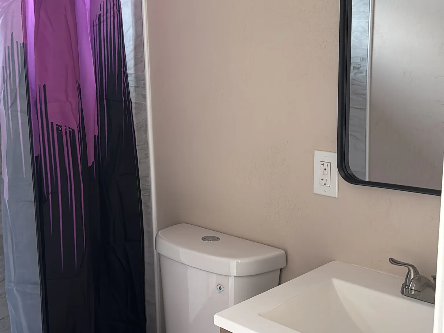 Saddle Rock Dr, Houston — Photo 2