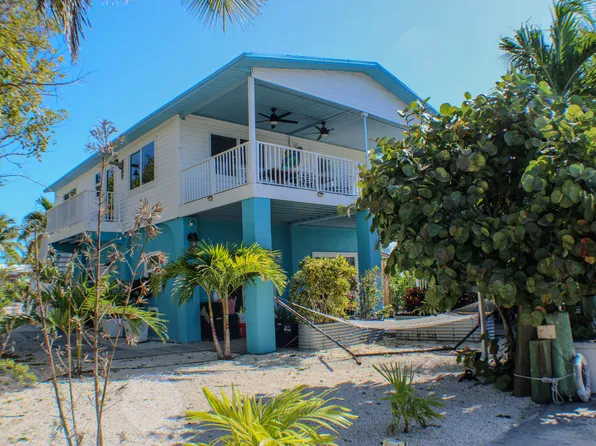 305 50th St, Marathon, FL 33050