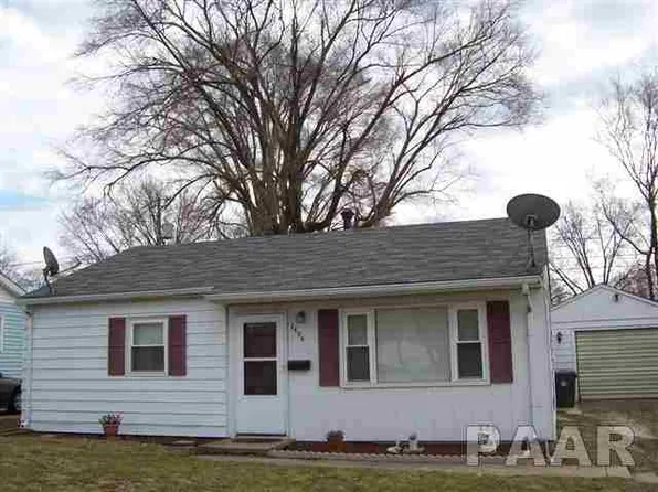 1404 Delray Ave, Pekin, IL 61554