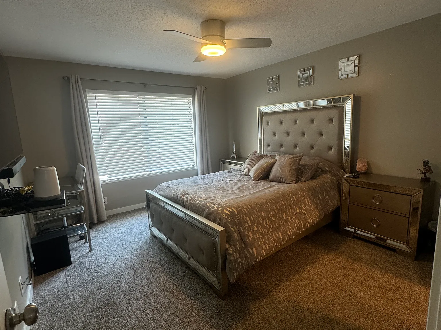 2 bed, 800 sqft, $2,250 — Photo 4