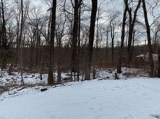 616 Leetown Rd, Stormville, NY 12582