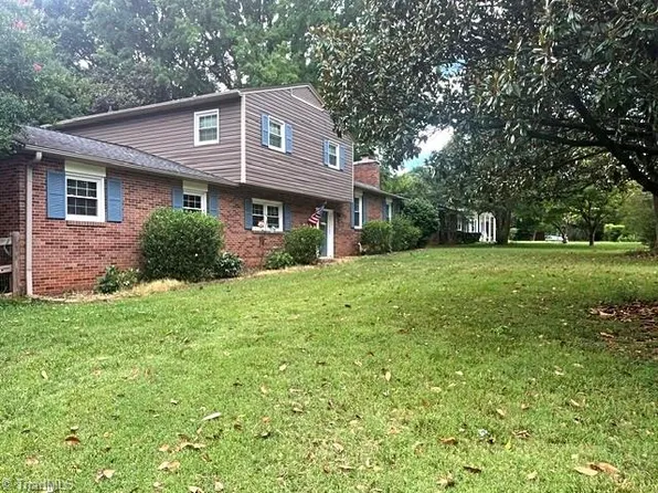 3830 Ranchwood Dr, Clemmons, NC 27012