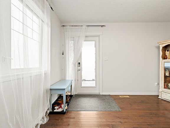 4th image of 12425 111th Ave NW