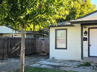 1417 College St, Grand Prairie, TX 75050