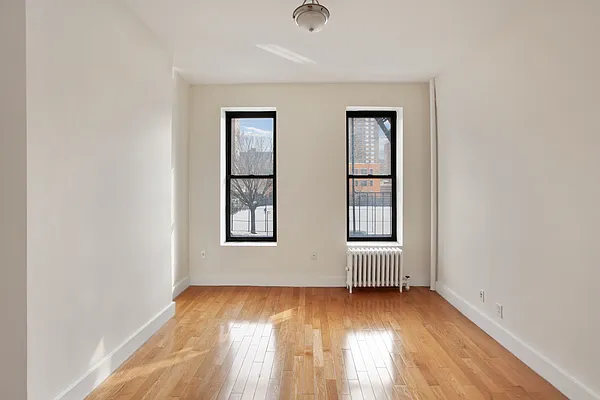 Rented by Oxford Property Group | media 17