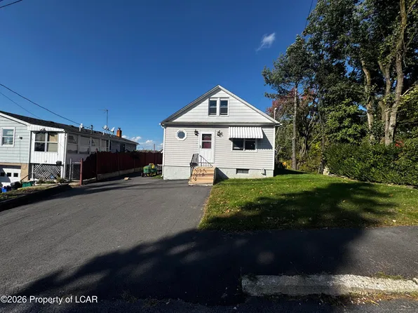 113 Lidy Rd, Dupont, PA 18641