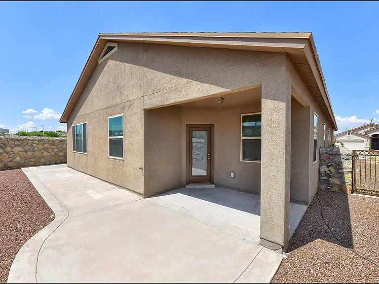 6560 Westfield Dr — Photo 27