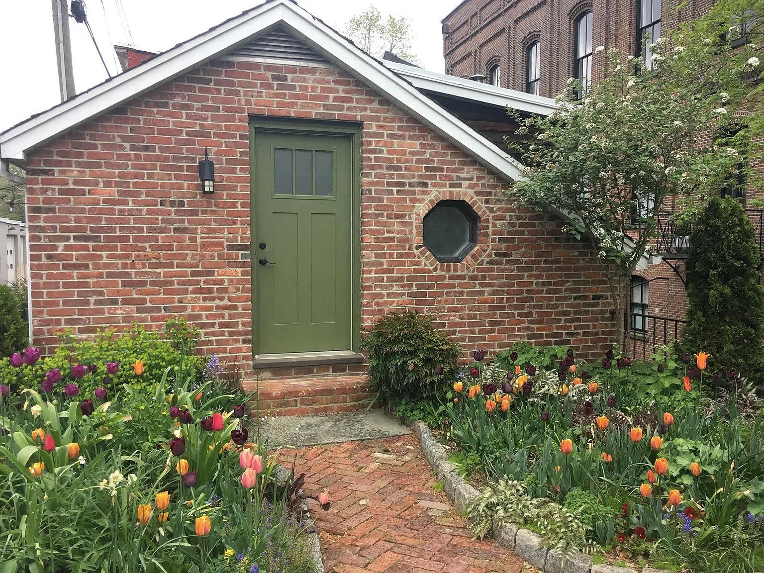 1 bed, 693 sqft, $2,950 — Photo 2