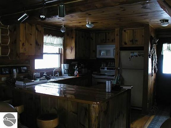 2nd image of 5555 Rapid City Rd NW