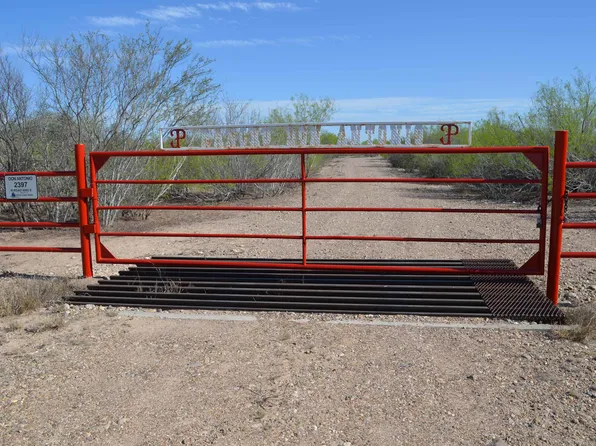 2397 Ranch Road 6092e, Laredo, TX 78043