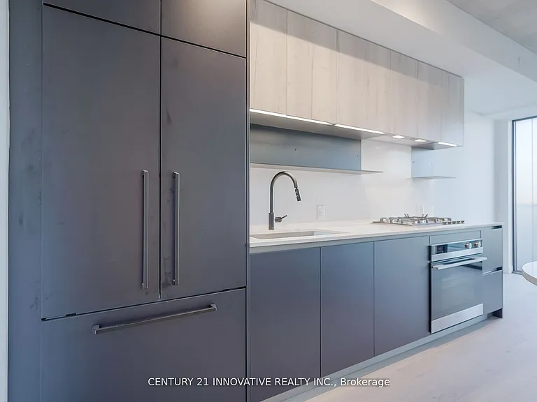 2625 Dundas St W #311 — Photo 8