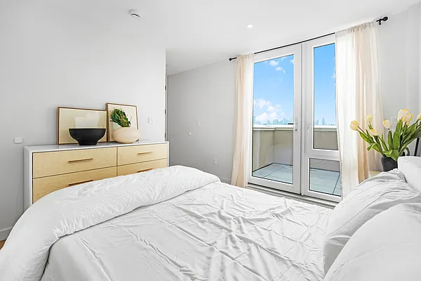 Rented by Highline Residential | media 37