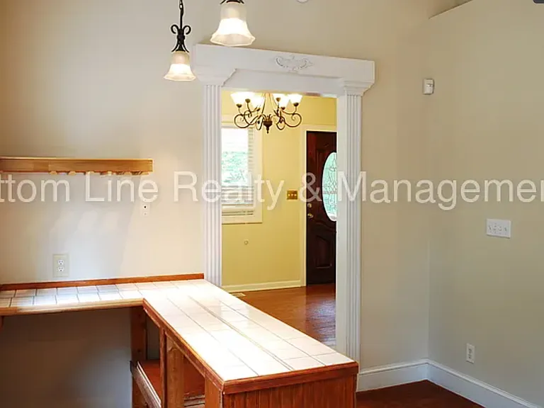 7800 Ocala Rd #B — Photo 13