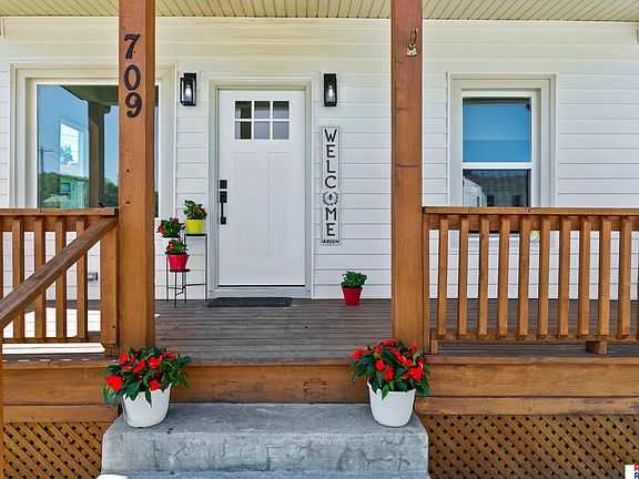 2nd image of 709 Avenue A