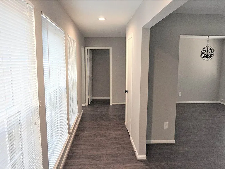 2727 Tinechester Dr — Photo 6