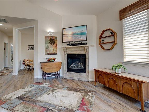 4th image of 4036 E Willow Avenue