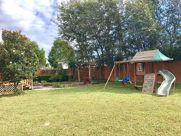 3rd image of 2501 Centerstone Cir