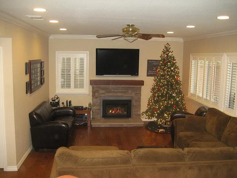 748 Syracuse Dr — Photo 6