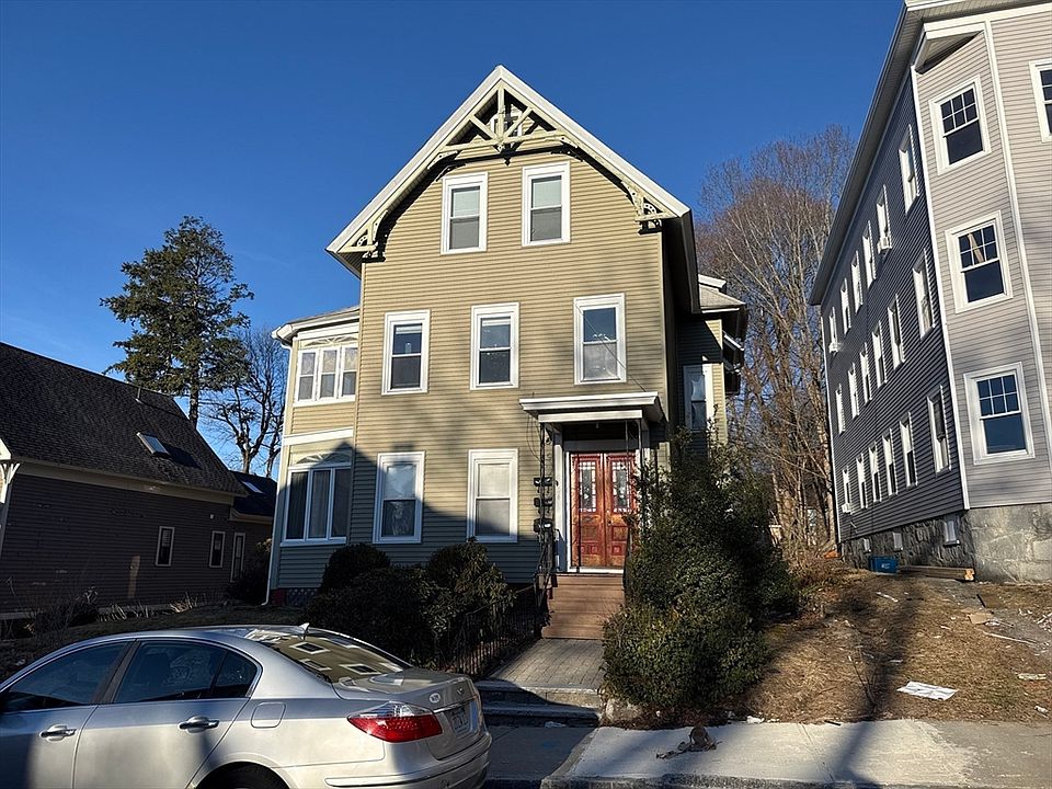 1st image of 26 Lee St