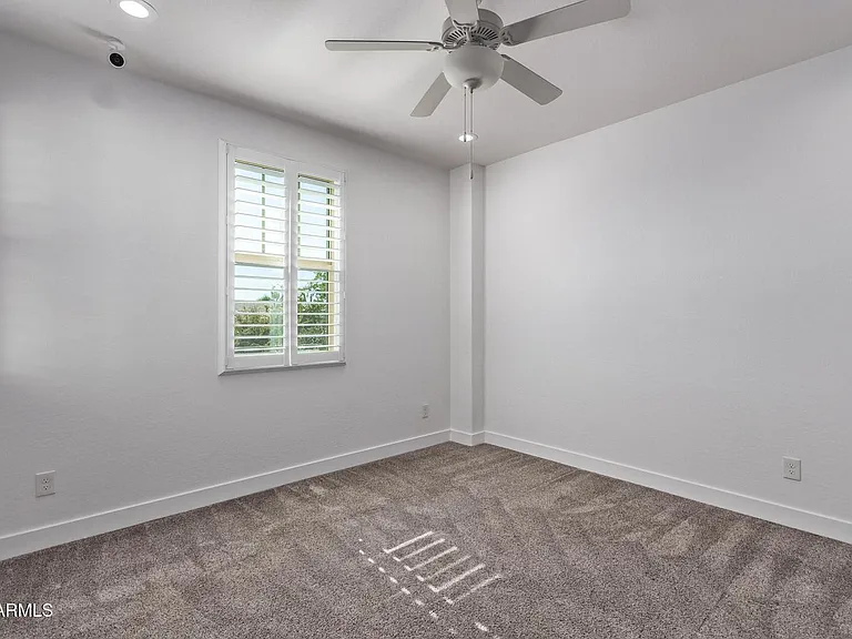 3056 E Appaloosa Rd — Photo 22
