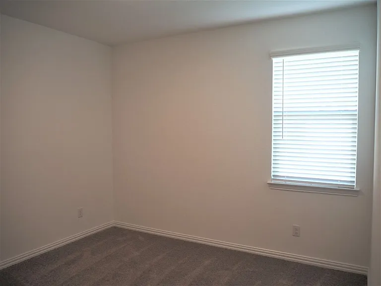 1800 Lakegrove Rd — Photo 24