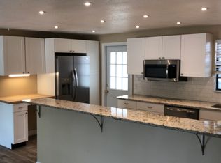 11437 Easy St, Largo, FL 33773