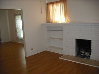 4th image of 1034 Hays St
