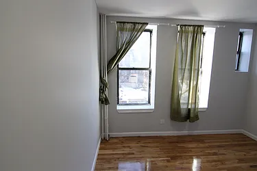 Rented by Lucky Apt Inc