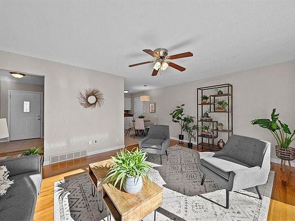 5th image of 7315 W 89th St