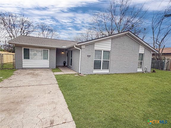 2nd image of 1810 Clarawood Dr