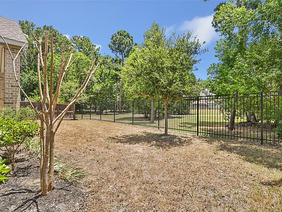 4th image of 21873 Otter Point Ln