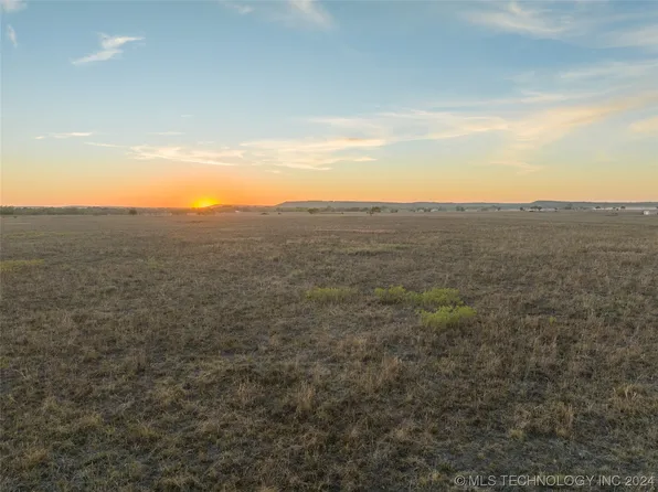 7 Happy Camp Rd, Beggs, OK 74421