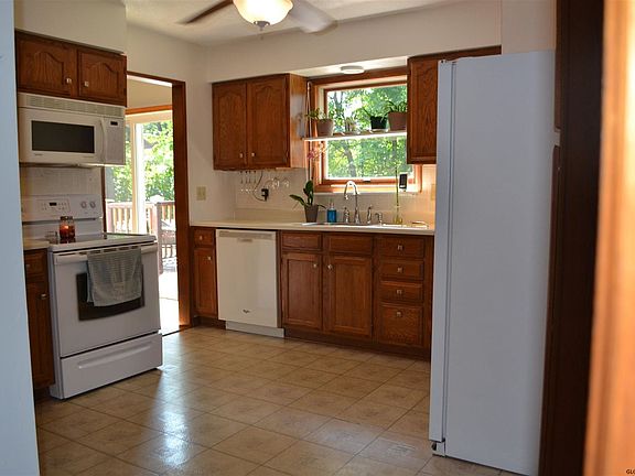 2nd image of 45 Candleberry Dr