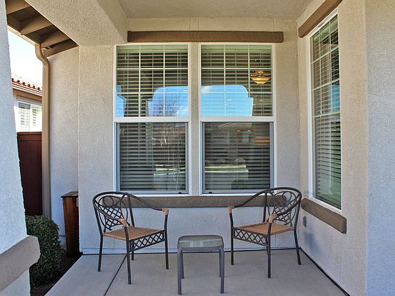 3rd image of 2448 Alameda Dr