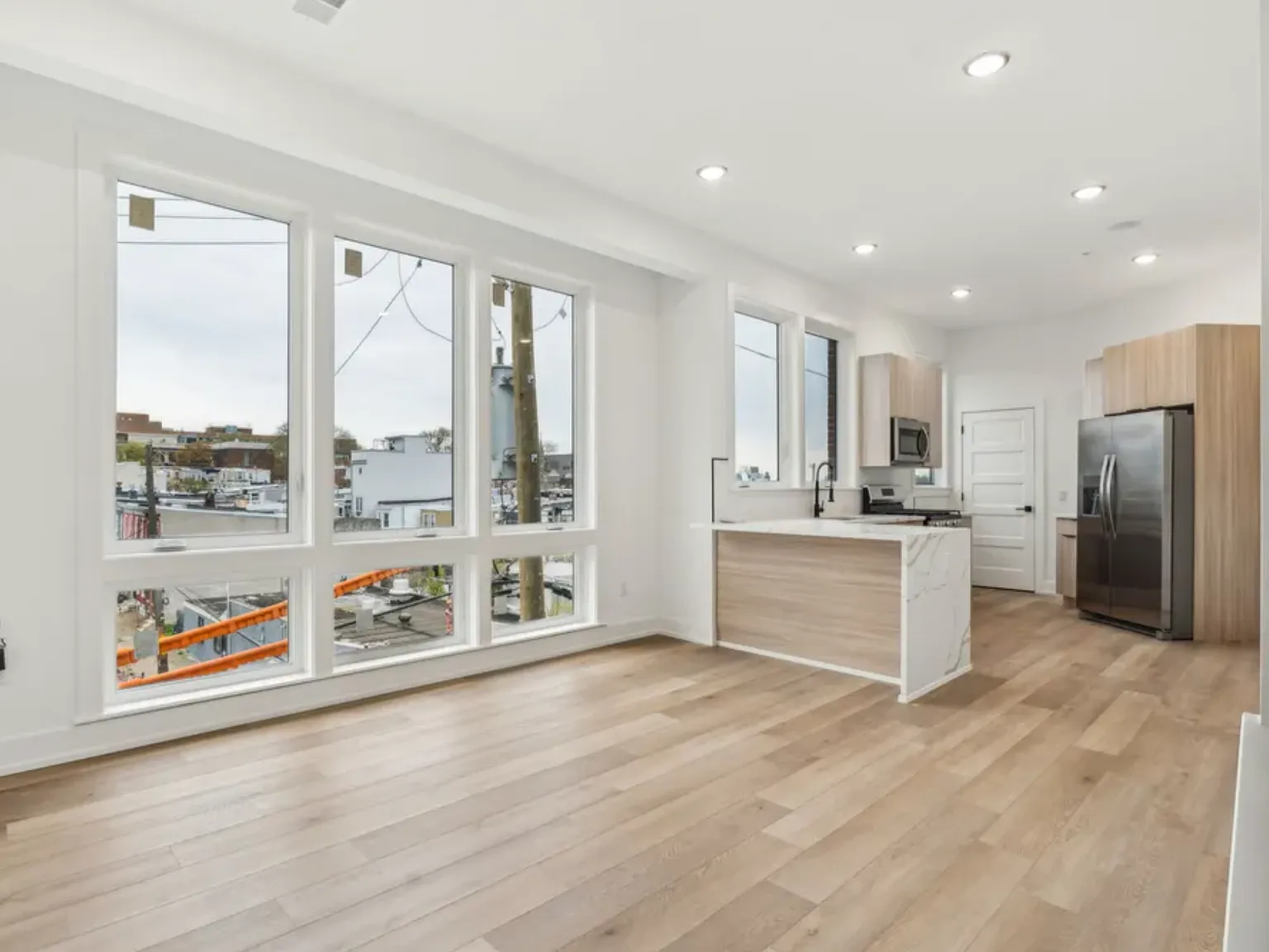 2 bed, 1025 sqft, $1,750 — Photo 3