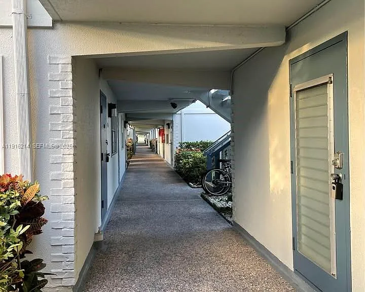 116 Tuscany Ln #116-B — Photo 6