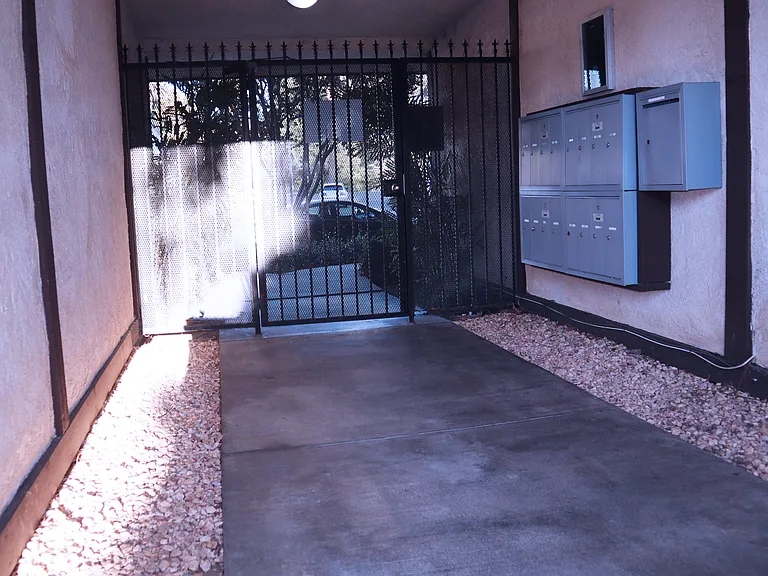 7125 Shoup Ave #206 — Photo 4
