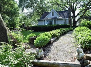 4401 Valley View Dr, Waterford, WI 53185
