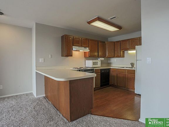 4th image of 3000 Farnam St APT 3N