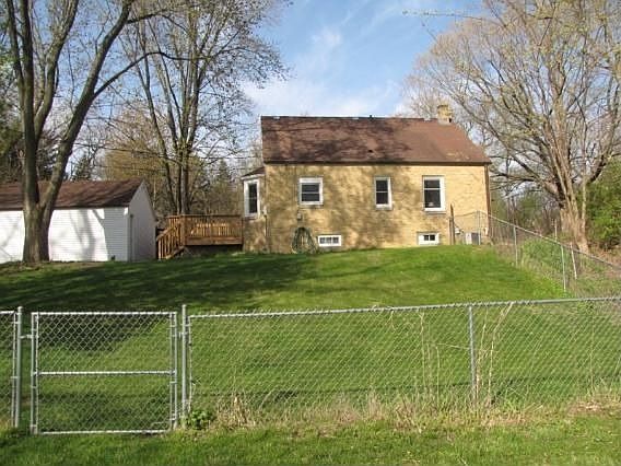 3rd image of 1606 S Arcadian Dr