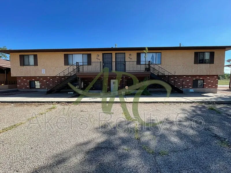 2 bed, 1.0 bath, 850 sqft, $995 — Photo 1