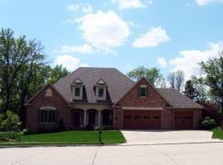 4708 Heatherstone Ct, Columbia, MO 65203