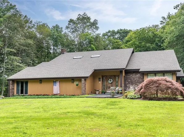 20 Weldon Woods Road, New Fairfield, CT 06812