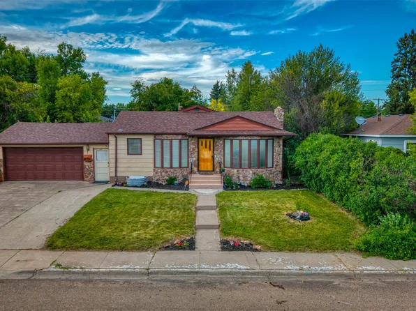 205 18th Ave NW, Great Falls, MT 59404