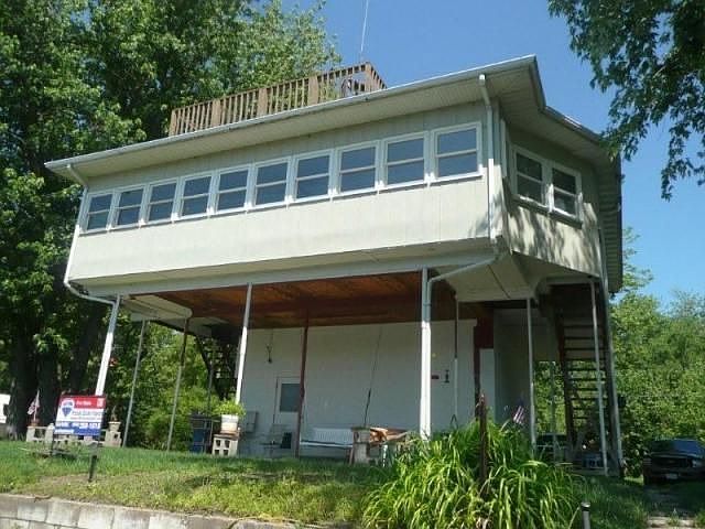 1902 River Road