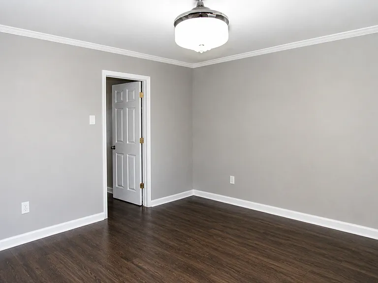 27 Corinth Rd — Photo 11