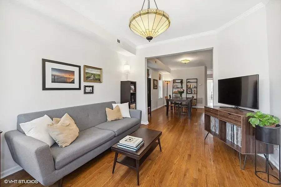 3 bed, $2,850 — Photo 2
