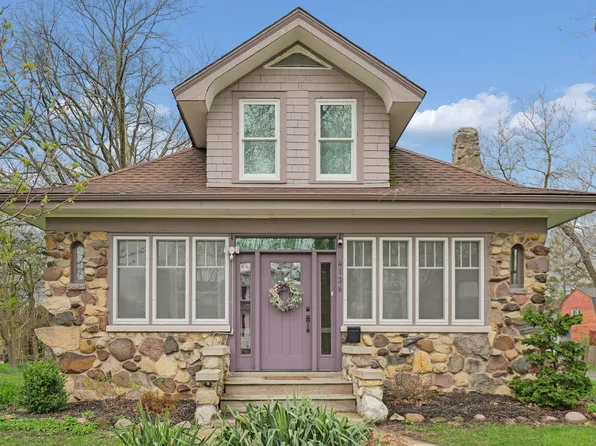 4136 Raymond Ave, Brookfield, IL 60513