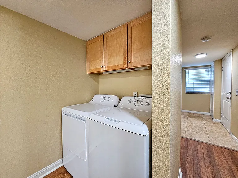 Citrus Court Apartments — Photo 82